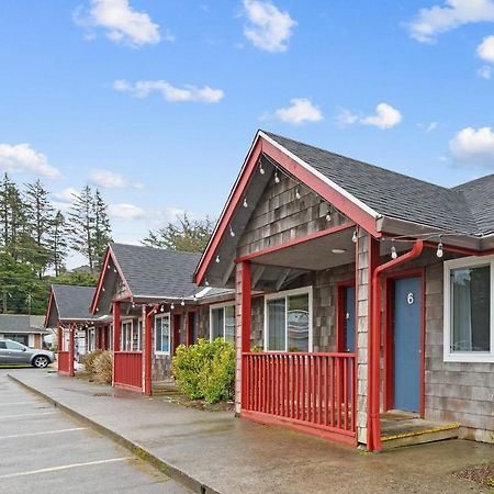 Surf & Sand Inn Pacific City Exterior photo