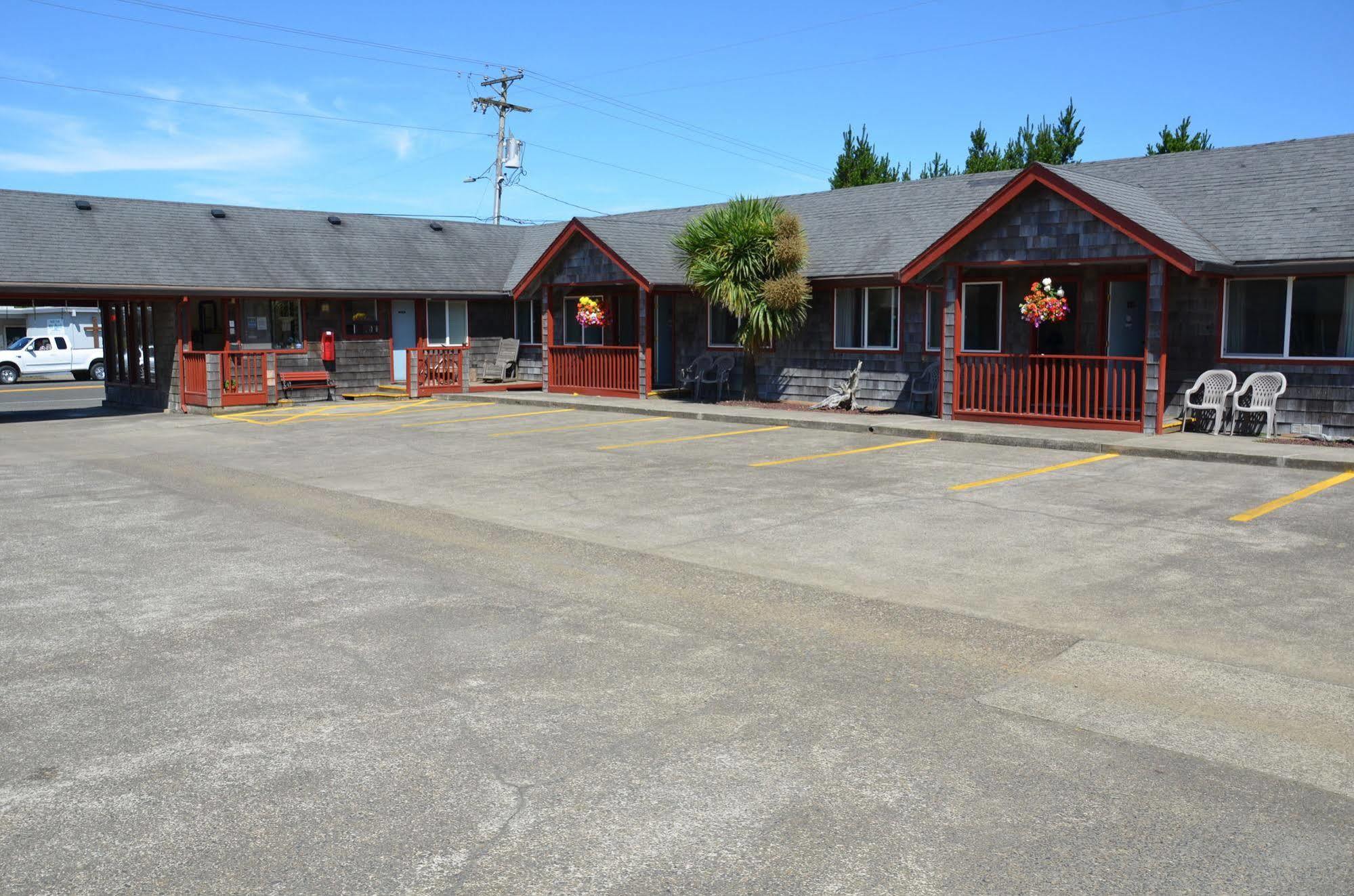 Surf & Sand Inn Pacific City Exterior photo