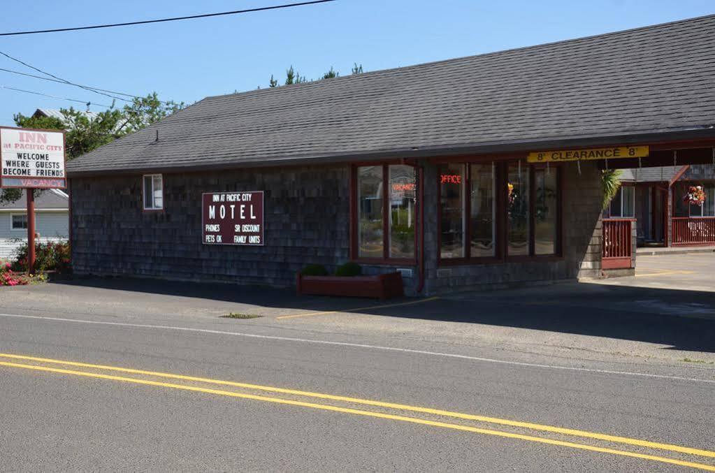 Surf & Sand Inn Pacific City Exterior photo